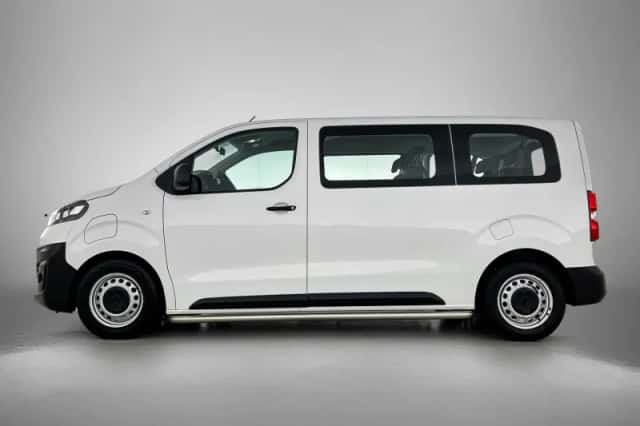 Opel Vivaro-e (2021) thumbnail 2