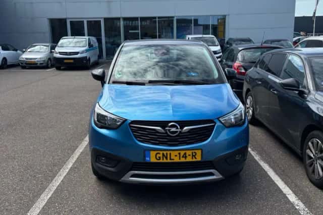 Opel Crossland X (2019) thumbnail 2