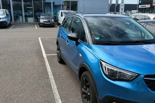 Opel Crossland X (2019) thumbnail 3