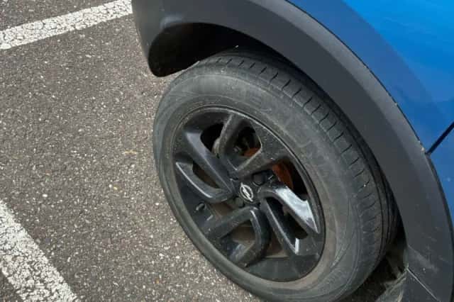 Opel Crossland X (2019) thumbnail 4