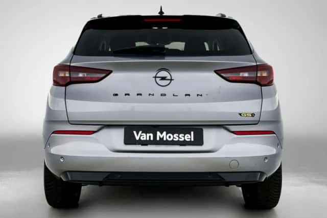 Opel Grandland (2023) thumbnail 3