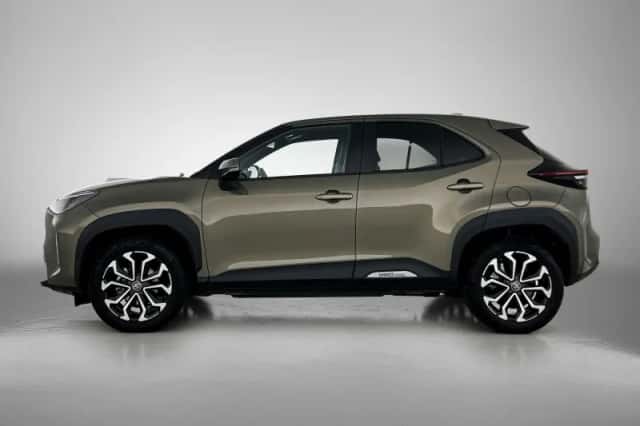 Toyota Yaris Cross (2021) thumbnail 2