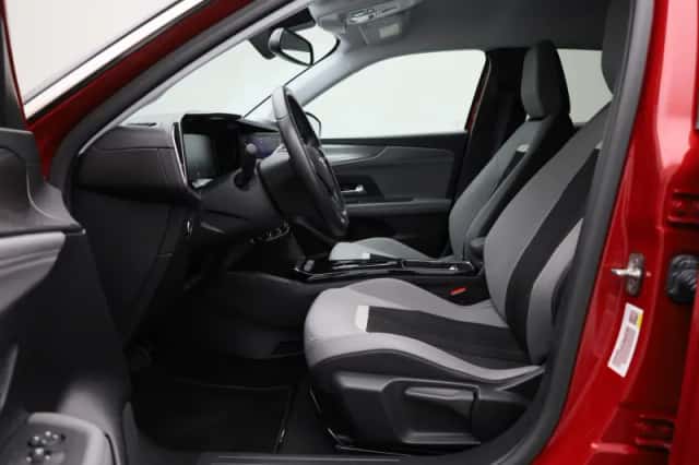 Opel Mokka-e (2022) thumbnail 11