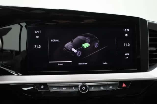 Opel Mokka-e (2022) thumbnail 24