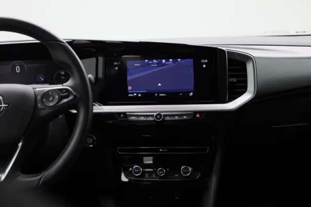 Opel Mokka-e (2022) thumbnail 9