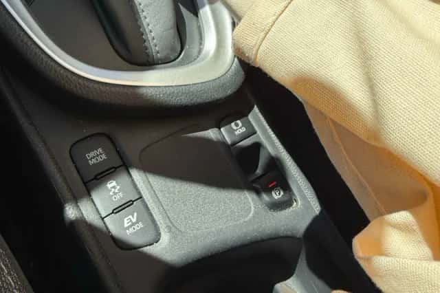 Toyota Yaris Cross (2023) thumbnail 21