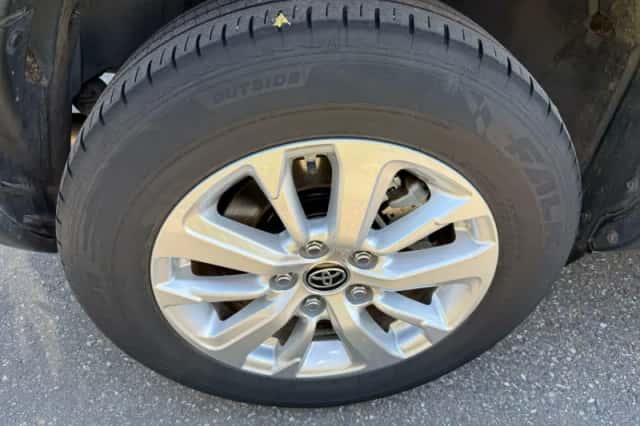 Toyota Yaris Cross (2023) thumbnail 7