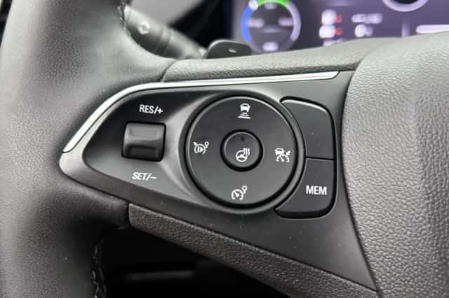 Opel Grandland (2024) thumbnail 6