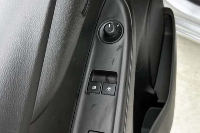 Opel Karl (2017) thumbnail 28