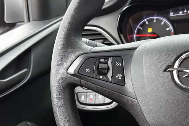 Opel Karl (2017) thumbnail 6