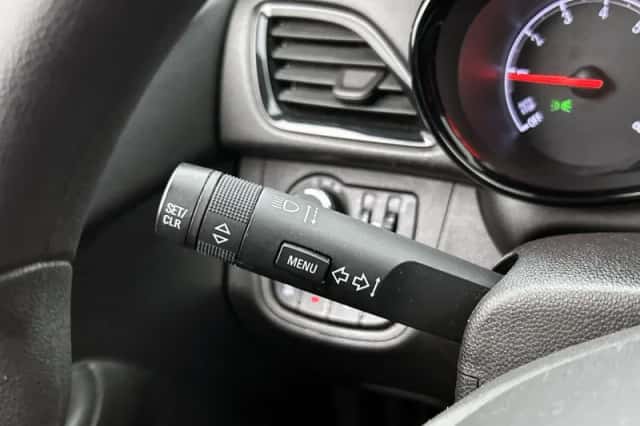 Opel Karl (2017) thumbnail 9