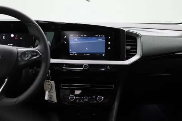 Opel Mokka (2024) thumbnail 9