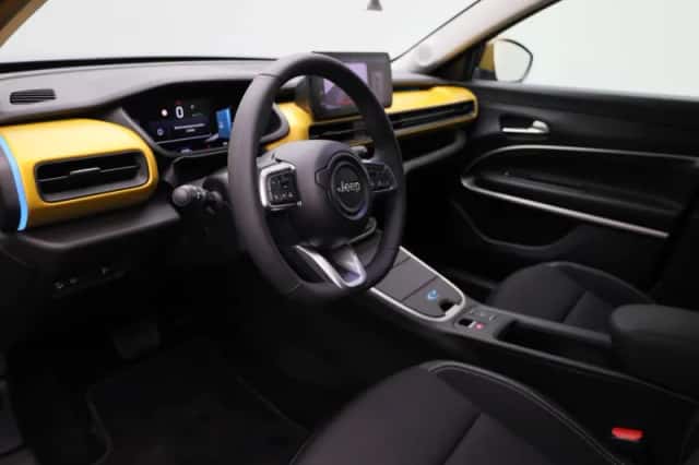 Jeep Avenger (2023) thumbnail 30