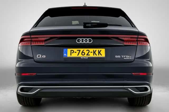 Audi Q8 (2022) thumbnail 3
