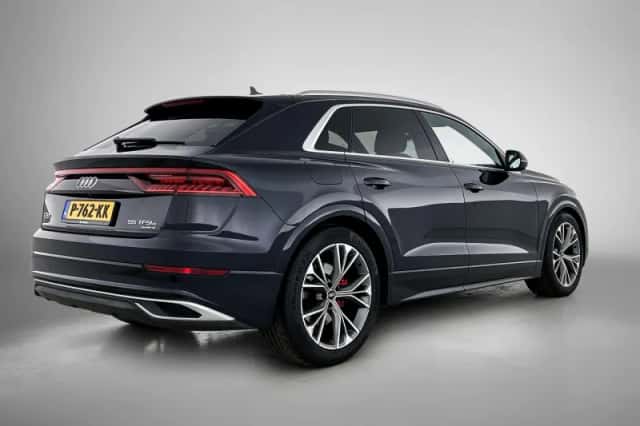 Audi Q8 (2022) thumbnail 4