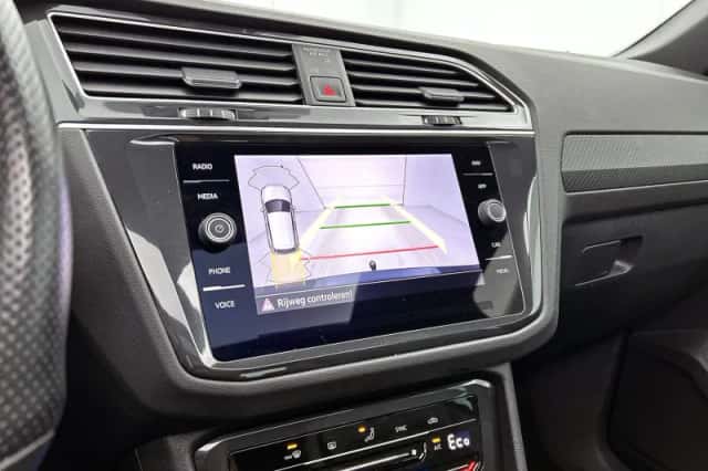 Volkswagen Tiguan (2022) thumbnail 14