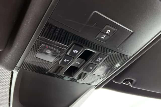 Volkswagen Tiguan (2022) thumbnail 15