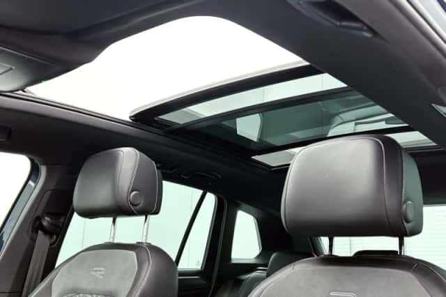Volkswagen Tiguan (2022) thumbnail 24