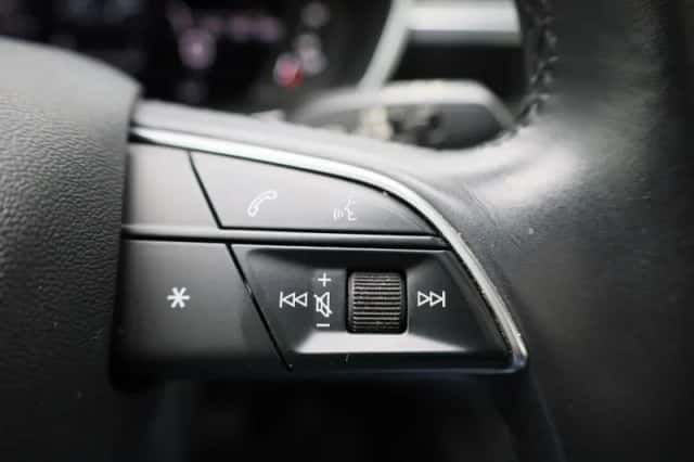 Audi Q3 (2021) thumbnail 21