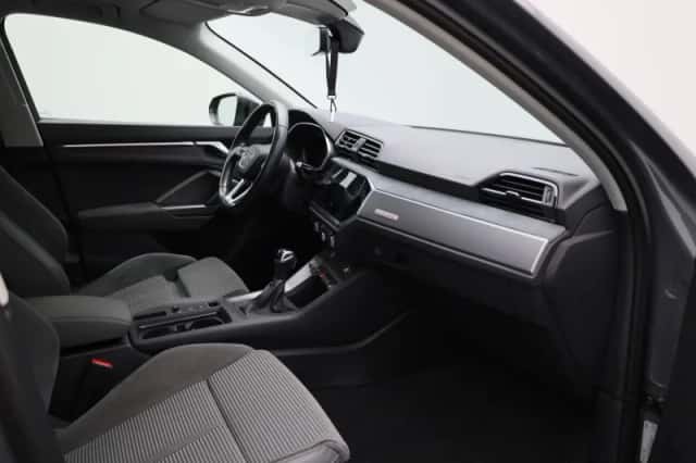 Audi Q3 (2021) thumbnail 32