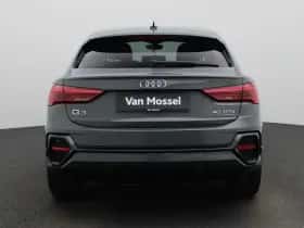 Audi Q3 (2021) thumbnail 5