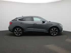Audi Q3 (2021) thumbnail 6