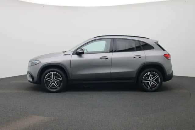 Mercedes-Benz EQA (2021) thumbnail 4
