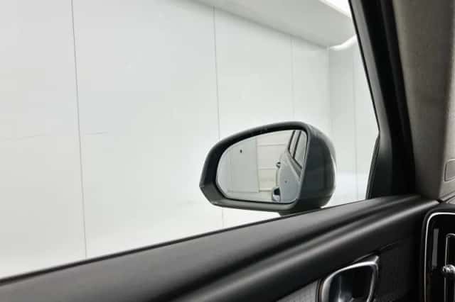 Volvo XC40 (2019) thumbnail 20
