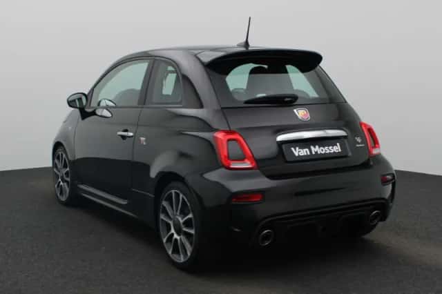 Fiat 500 (2022) thumbnail 2