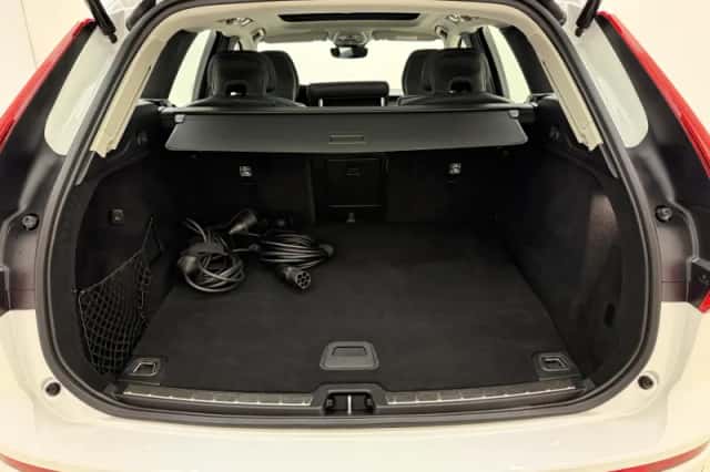 Volvo XC60 (2023) thumbnail 6