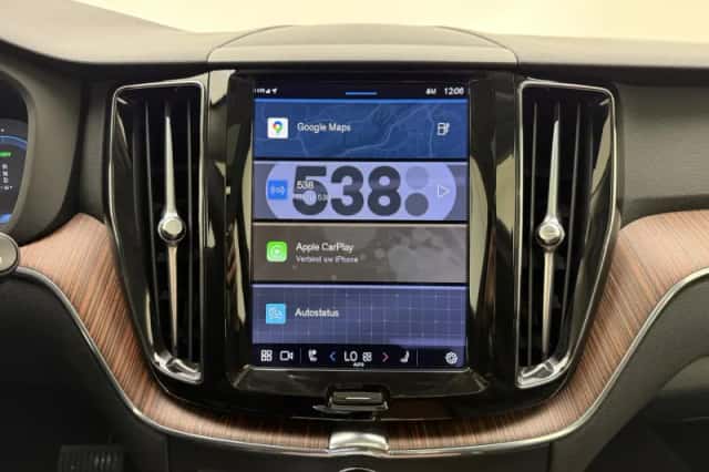 Volvo XC60 (2023) thumbnail 10