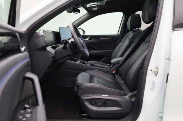 Volkswagen Tiguan (2025) thumbnail 11