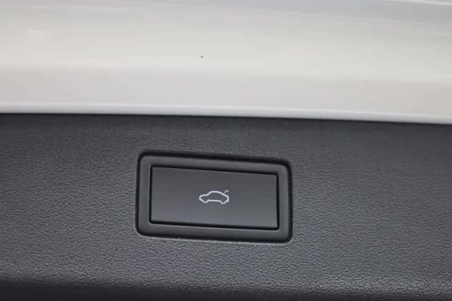 Volkswagen Tiguan (2025) thumbnail 15