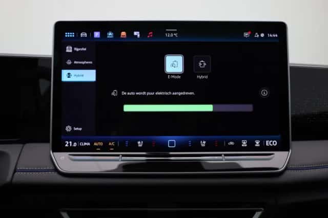Volkswagen Tiguan (2025) thumbnail 28