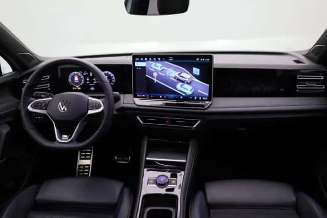 Volkswagen Tiguan (2025) thumbnail 45