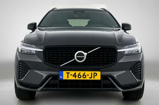 Volvo XC60 (2022) thumbnail 5