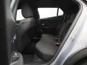 Peugeot e-2008 (2023) thumbnail 12
