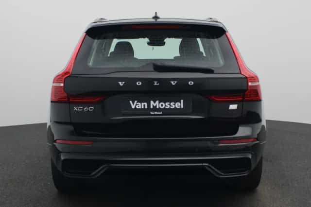Volvo XC60 (2023) thumbnail 5
