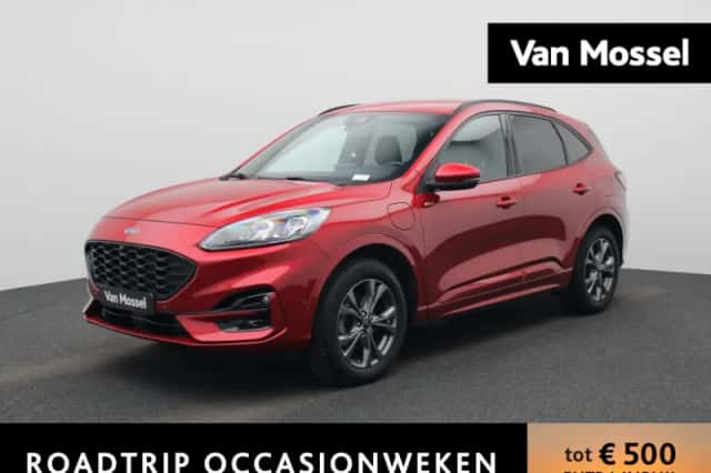 Ford Kuga (2023) thumbnail 1
