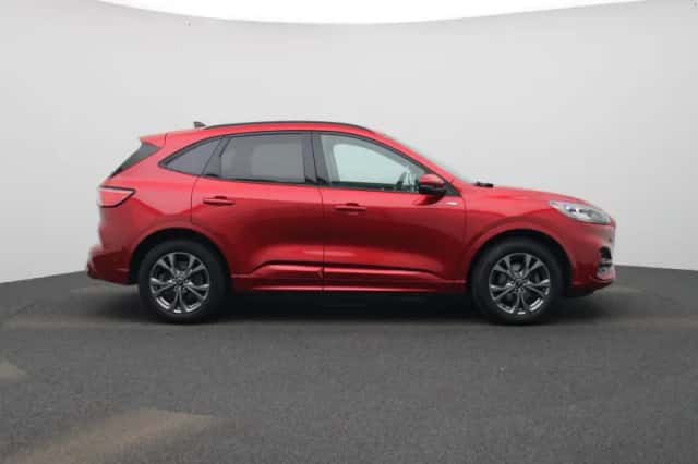 Ford Kuga (2023) thumbnail 6