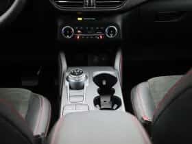 Ford Kuga (2023) thumbnail 10
