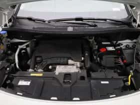 Peugeot 3008 (2022) thumbnail 36