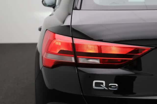 Audi Q3 (2021) thumbnail 35
