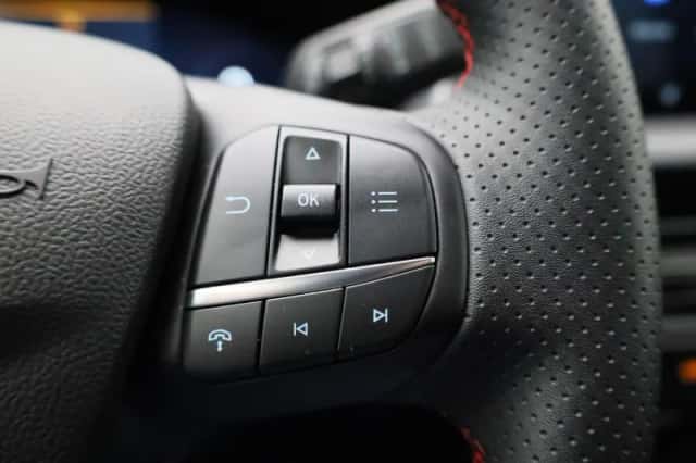 Ford Kuga (2025) thumbnail 18