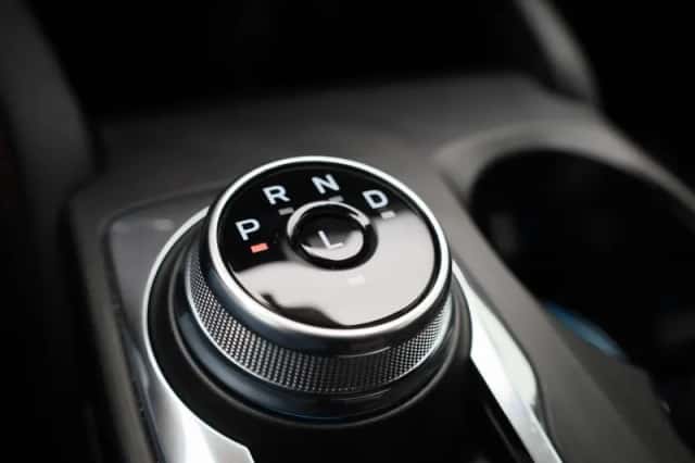 Ford Kuga (2025) thumbnail 25
