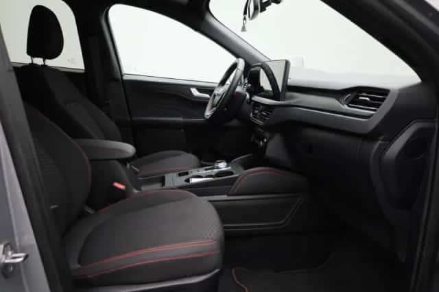 Ford Kuga (2025) thumbnail 38