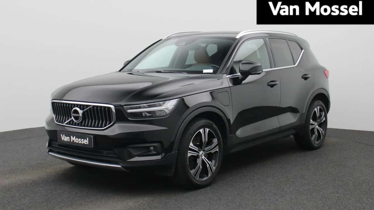 Volvo XC40 (2021) — foto 1