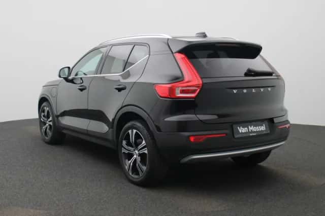 Volvo XC40 (2021) thumbnail 2