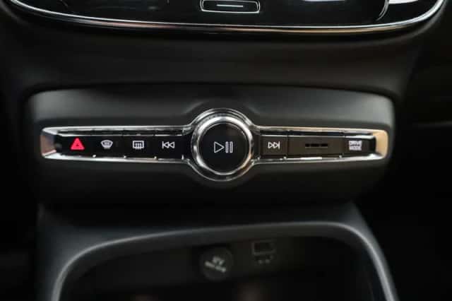 Volvo XC40 (2021) thumbnail 20