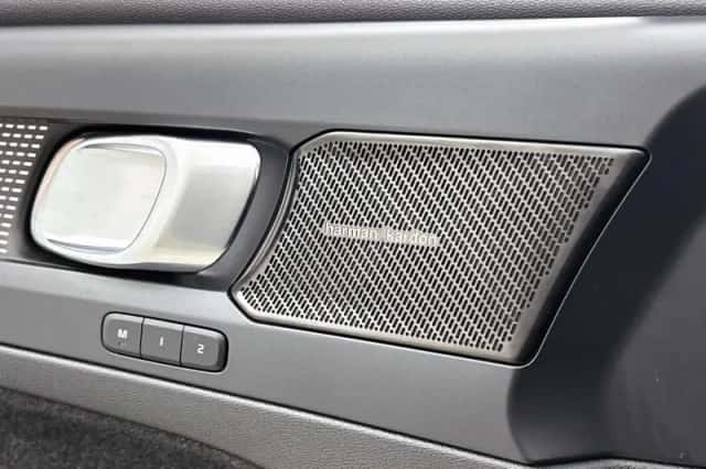 Volvo XC40 (2022) thumbnail 15